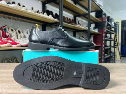 ប៊ូស្បែកគោម៉ូតចងខ្សែកែងកម្ពស់3cmនិងមានប៉ុងកល់បន្ថែមកម្ពស់2.5cmទៀត