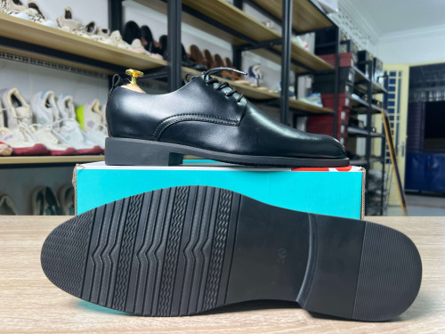 ប៊ូស្បែកគោម៉ូតចងខ្សែស្បែកស្ដើងទន់ពាក់ត្រជាក់ជើងកែង3cmនិងមានប៉ុងកល់បន្ថែម2.5cm